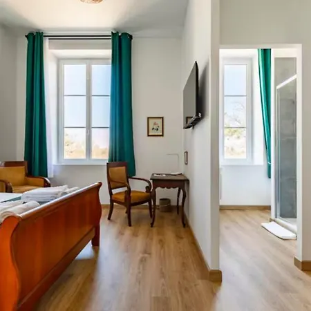 Château Féger 5 Villa *